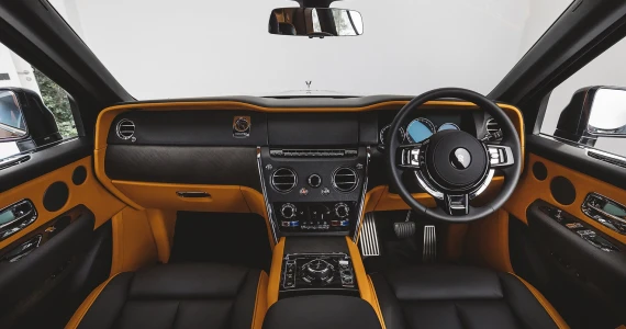 รูปภาพ โรลส์-รอยซ์ Rolls-Royce-Cullinan SUV-ปี 2023