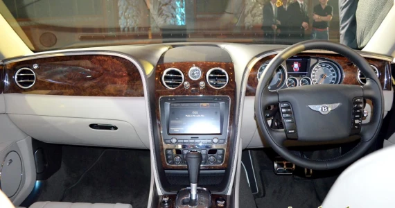 รูปภาพ เบนท์ลี่ย์ Bentley Flying Spur W12 Standard ปี 2013