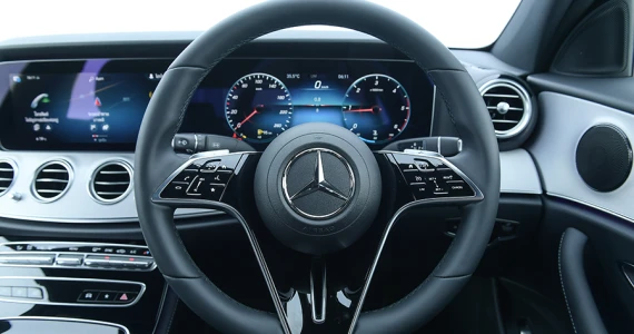 รูปภาพ เมอร์เซเดส-เบนซ์ Mercedes-benz E-Class 220 d AMG Sport ปี 2021