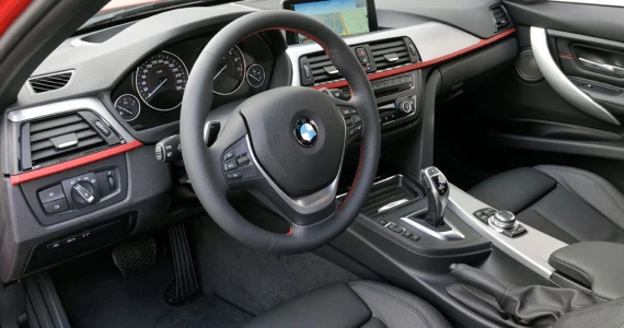 รูปภาพ บีเอ็มดับเบิลยู BMW Series 3 320i M Sport ปี 2015