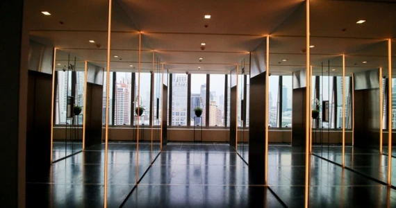 รูปภาพ ศาลาแดง วัน (Saladaeng One)