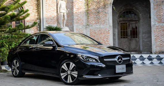 รูปภาพ เมอร์เซเดส-เบนซ์ Mercedes-benz CLA-Class CLA 200 Urban ปี 2017