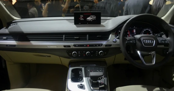 รูปภาพ อาวดี้ Audi Q7 45 TDI quattro S Line ปี 2017