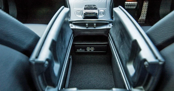 รูปภาพ เมอร์เซเดส-เบนซ์ Mercedes-benz C-Class C 350 e AMG Dynamic ปี 2016