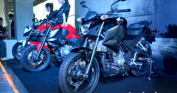 รูปภาพ ฮอนด้า Honda CB 300F 2015 ปี 2014