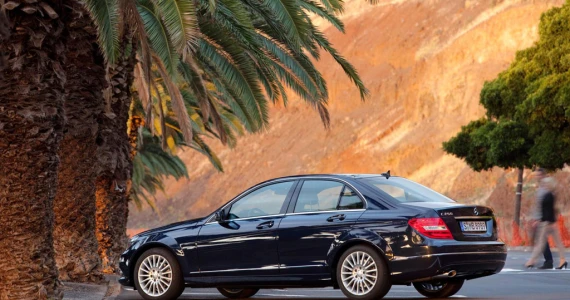 รูปภาพ เมอร์เซเดส-เบนซ์ Mercedes-benz C-Class C200 Style ปี 2012