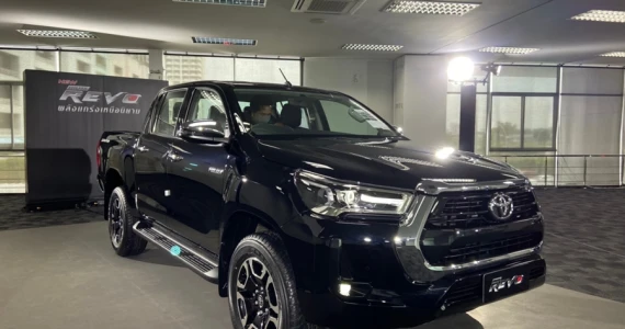 รูปภาพ โตโยต้า Toyota Revo Double Cab Prerunner 2.4 Mid AT 60th Anniversary ปี 2022