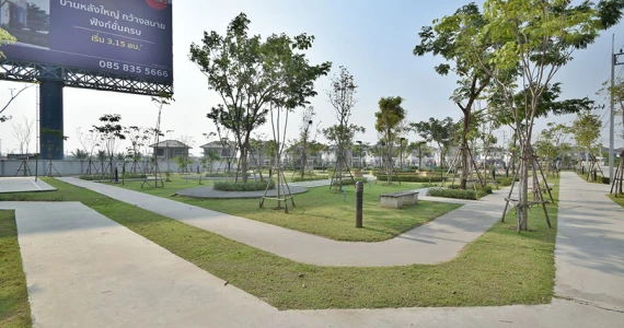 รูปภาพ สุขุมวิท พาร์ค มอเตอร์เวย์ (Sukhumvit Park Motorway)