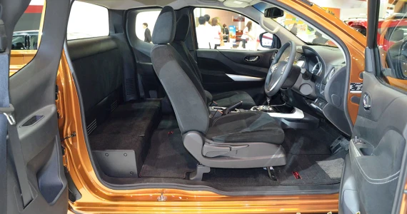 รูปภาพ นิสสัน Nissan Navara NP300 King Cab Calibre S 6MT ปี 2014