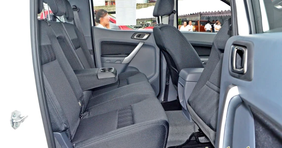 รูปภาพ ฟอร์ด Ford Ranger Double Cab 2.2L XLS 4x2 Hi-Rider ปี 2015