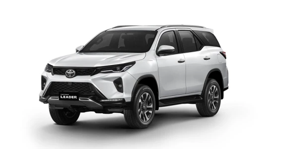 รูปภาพ โตโยต้า Toyota Fortuner 2.4 Leader V AT ปี 2022