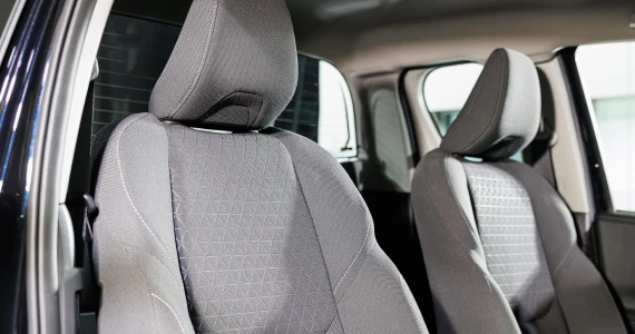 รูปภาพ โตโยต้า Toyota Hilux Travo Smart Cab Prerunner 2.8 Smart AT ปี 2025