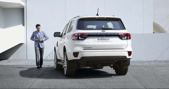 รูปภาพ ฟอร์ด Ford Everest Platinum V6 4x4 10AT ปี 2024