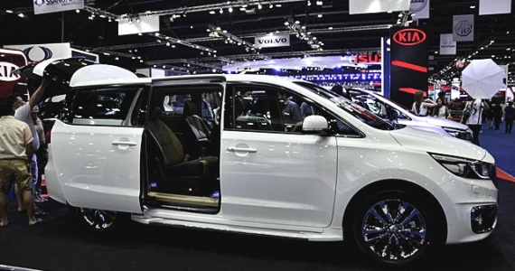 รูปภาพ เกีย KIA Grand Carnival Limousine (SXL) ปี 2017