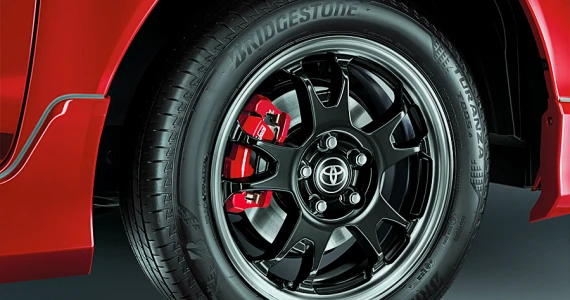 รูปภาพ โตโยต้า Toyota Revo GR Sport 2.8 AT Lo-Floor ปี 2021