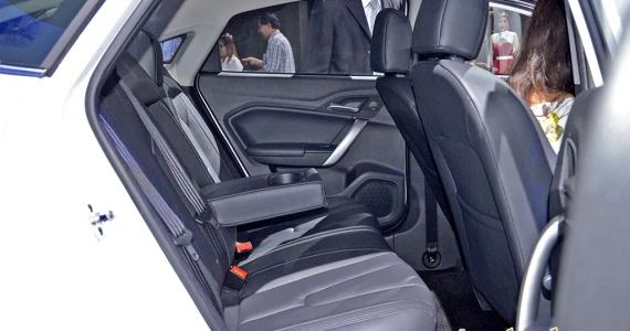 รูปภาพ เอ็มจี MG 5 1.5 X Sunroof ปี 2015