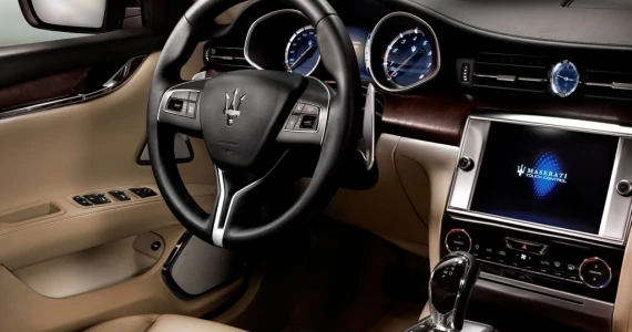 รูปภาพ มาเซราติ Maserati Quattroporte GTS ปี 2013