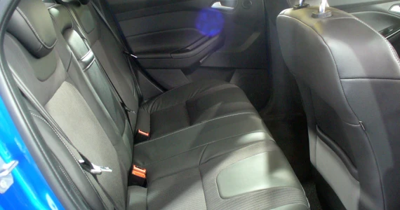 รูปภาพ ฟอร์ด Ford Focus 5Dr 2.0L Ti-VCT GDi Sport+ PowerShift AT ปี 2012