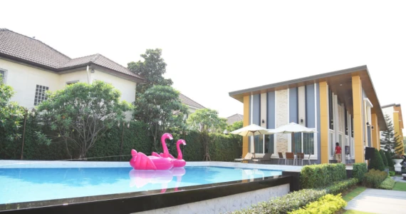 รูปภาพ โกลเด้น ทาวน์ เฉลิมพระเกียรติ-สวนหลวง (Golden Town chalermprakiat-Suanluang)