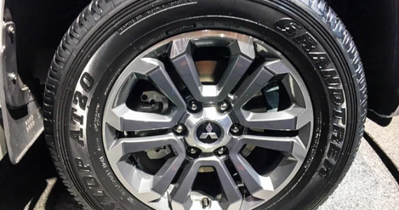 รูปภาพ มิตซูบิชิ Mitsubishi Triton Double Cab 4WD GT-Premium A/T MY2019 ปี 2019
