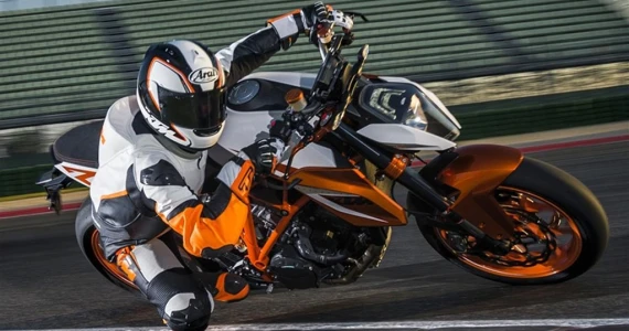 รูปภาพ เคทีเอ็ม KTM 1290 Super Duke R Special Edition ปี 2016