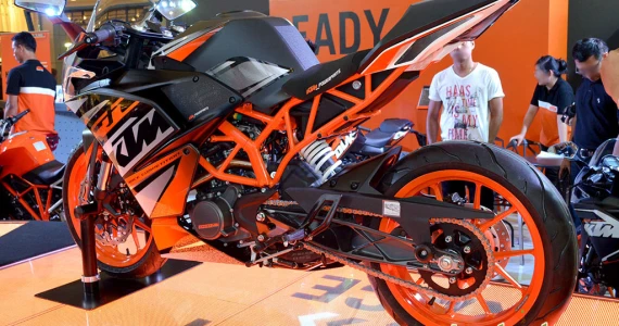 รูปภาพ เคทีเอ็ม KTM RC 200 ปี 2015