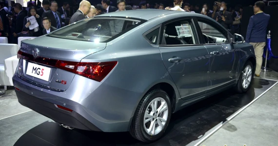 รูปภาพ เอ็มจี MG 5 1.5 D Turbo ปี 2015