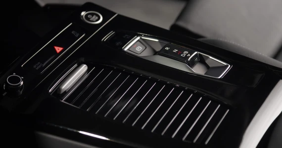 รูปภาพ อาวดี้ Audi Q6 e-tron Performance ปี 2024