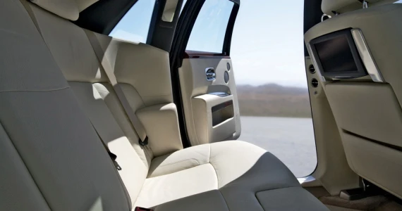 รูปภาพ โรลส์-รอยซ์ Rolls-Royce Ghost Standard ปี 2011