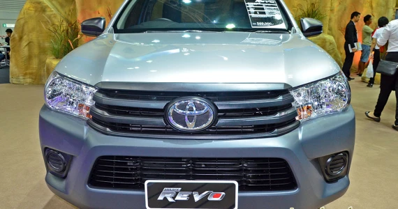 รูปภาพ โตโยต้า Toyota Revo Standard Cab 2.4J ปี 2018