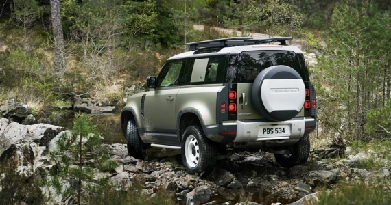 รูปภาพ แลนด์โรเวอร์ Land Rover Defender 90 Petrol 2.0 SE Ingenium ปี 2020