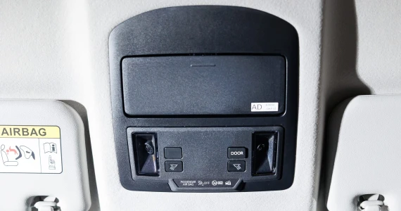 รูปภาพ โตโยต้า Toyota Hilux Travo Double Cab 4TREX 2.8 Premium MT ปี 2025