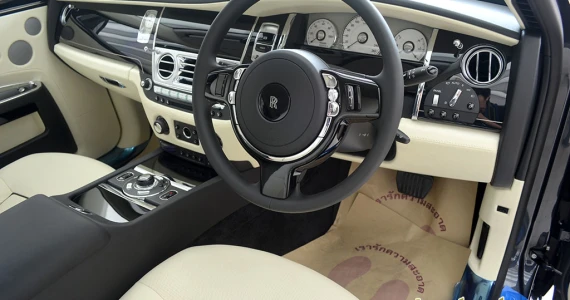 รูปภาพ โรลส์-รอยซ์ Rolls-Royce Ghost Standard ปี 2011