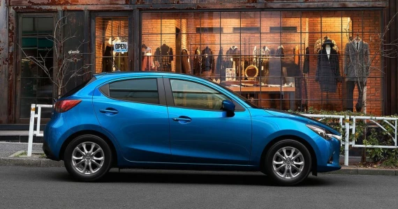 รูปภาพ มาสด้า Mazda 2 Sports XD High AT connect ปี 2014