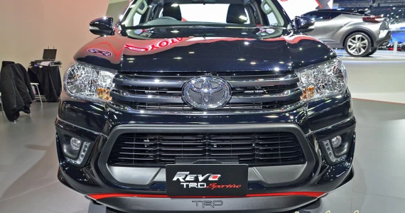 รูปภาพ โตโยต้า Toyota Revo Smart Cab Prerunner 2X4 2.4 TRD Sportivo AT ปี 2016