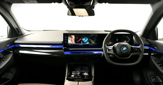 รูปภาพ บีเอ็มดับเบิลยู BMW Series 5 530e Inspiring ปี 2025