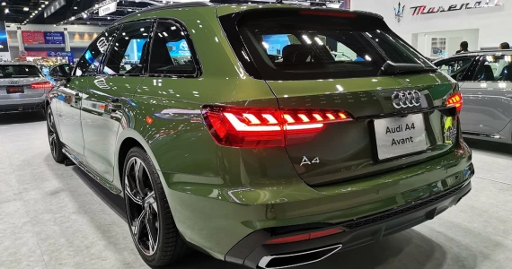 รูปภาพ อาวดี้ Audi A4 Avant 45 TFSI quattro S line Icon Black ปี 2023
