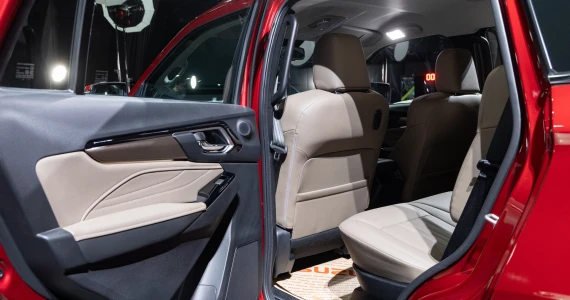 รูปภาพ อีซูซุ Isuzu MU-X 4x2 1.9 Ultimate A/T ปี 2024