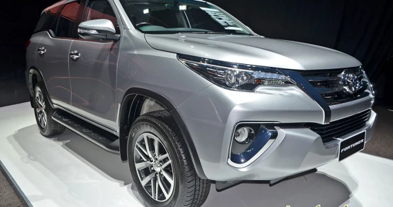 รูปภาพ โตโยต้า Toyota Fortuner 2.7V 2WD AT ปี 2015