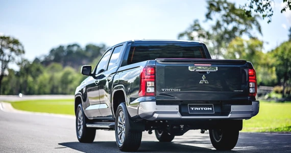 รูปภาพ มิตซูบิชิ Mitsubishi Triton Double Cab LR 2.4 PRO ปี 2023