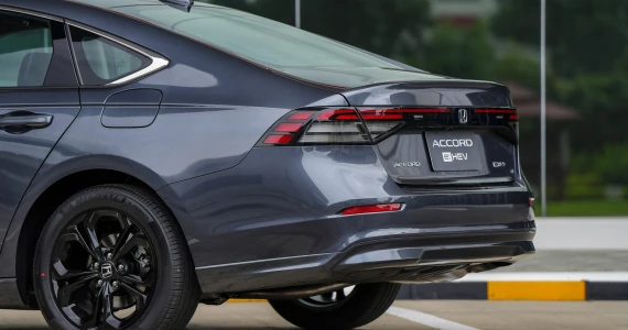 รูปภาพ ฮอนด้า Honda Accord e:HEV E ปี 2025