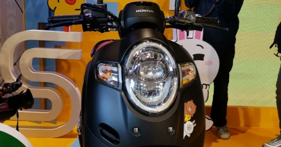 รูปภาพ ฮอนด้า Honda Scoopy i LINE FRIENDS Special Edition ปี 2019