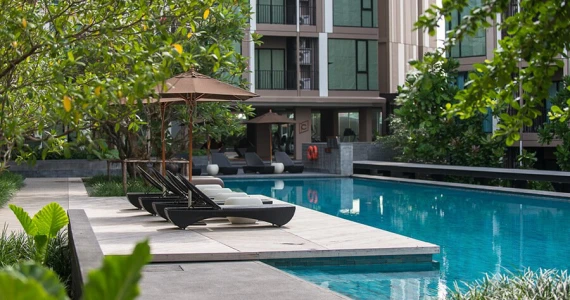 รูปภาพ เดอะ เบส อัพทาวน์-ภูเก็ต (The BASE Uptown-Phuket)