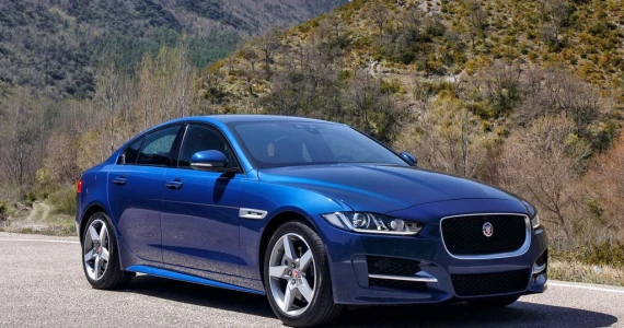รูปภาพ จากัวร์ Jaguar-XE 2.0 R-Sport-ปี 2015