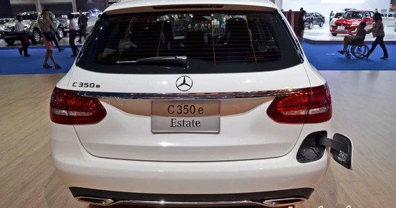 รูปภาพ เมอร์เซเดส-เบนซ์ Mercedes-benz C-Class C 350 e Estate AMG Dynamic ปี 2016