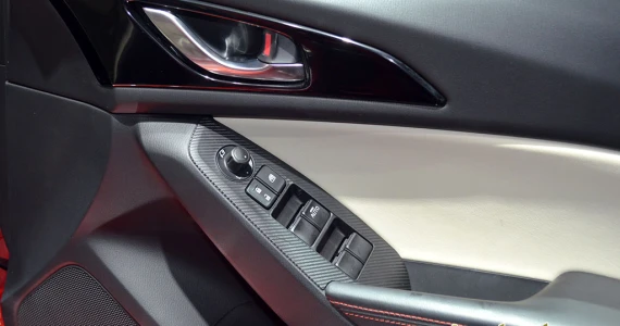 รูปภาพ มาสด้า Mazda 3 2.0 Sports Hatchback SP ปี 2014