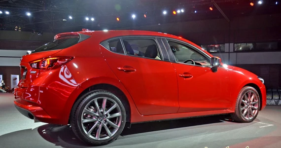 รูปภาพ มาสด้า Mazda 3 2.0 S Sports Hatchback ปี 2017