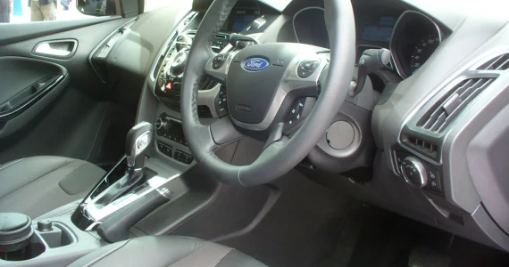 รูปภาพ ฟอร์ด Ford Focus 5Dr 2.0L Ti-VCT GDi Sport+ PowerShift AT ปี 2012