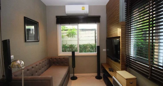 รูปภาพ กัสโต้ สาทร-ตากสิน (Gusto Sathorn Taksin)