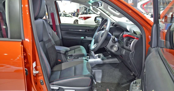 รูปภาพ โตโยต้า Toyota Revo Double Cab Prerunner 2X4 2.4 TRD Sportivo ปี 2016